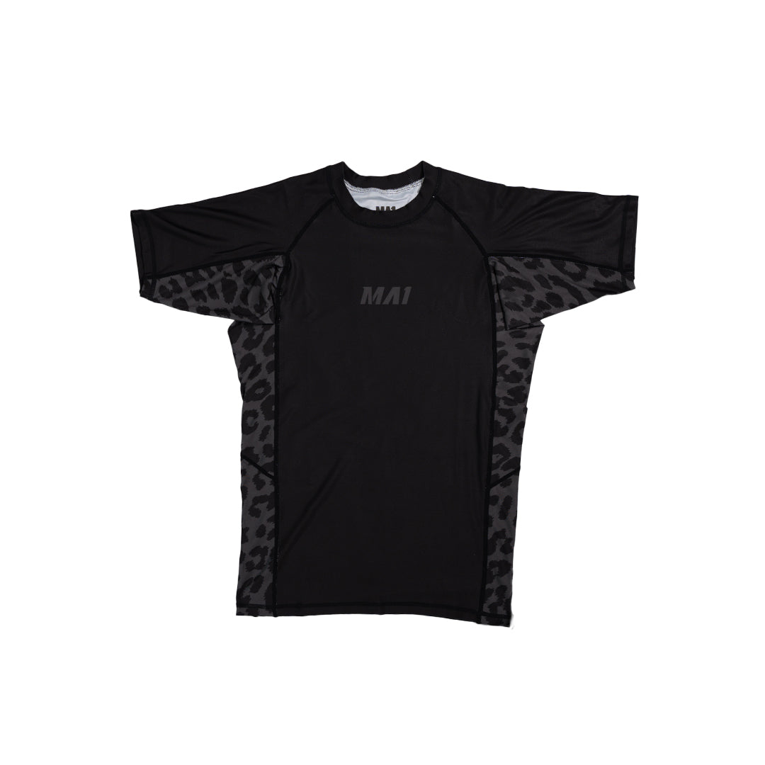 MA1 Black Jag Short Sleeve Rashguard - product photo 3