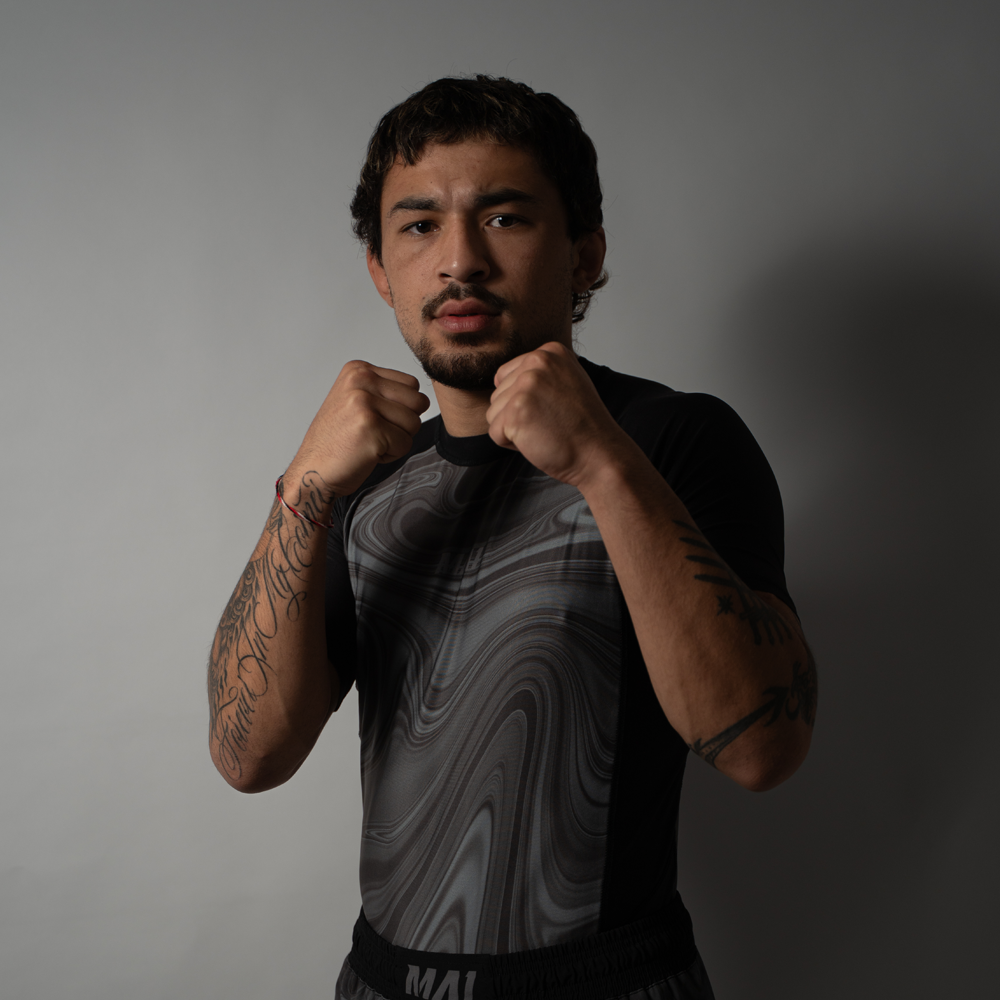 MA1 Liquid Black Short Sleeve Rashguard worn during training